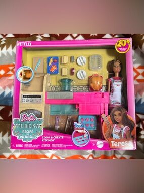 Barbie Teresa Cook & Create Kitchen Set - Pink, Teal, Tan